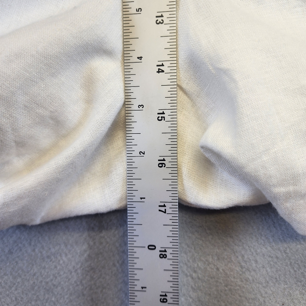 NWT Abercrombie & Fitch White Curve Love Linen-Blend Tailored Shorts - 24W - Picture 13 of 13